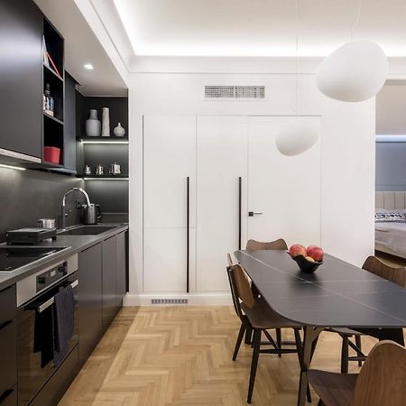 Chic Central Athens Apartment At Mavilli Sq. Buitenkant foto