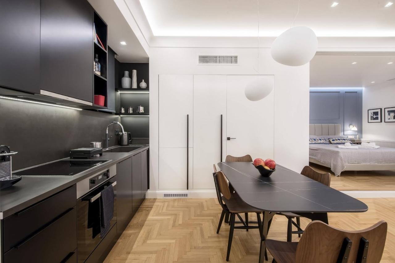 Chic Central Athens Apartment At Mavilli Sq. Buitenkant foto