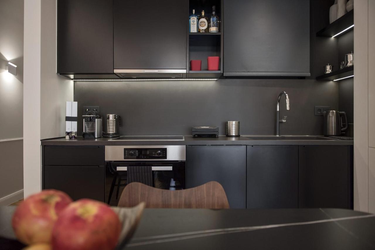 Chic Central Athens Apartment At Mavilli Sq. Buitenkant foto