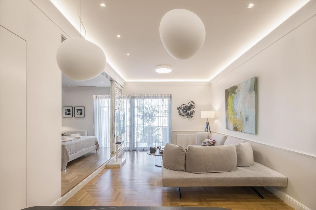 Chic Central Athens Apartment At Mavilli Sq. Buitenkant foto