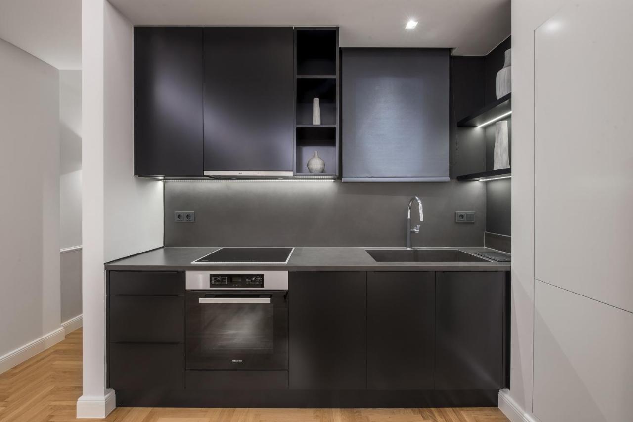 Chic Central Athens Apartment At Mavilli Sq. Buitenkant foto