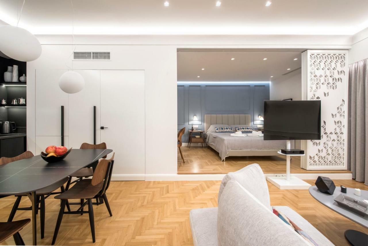 Chic Central Athens Apartment At Mavilli Sq. Buitenkant foto